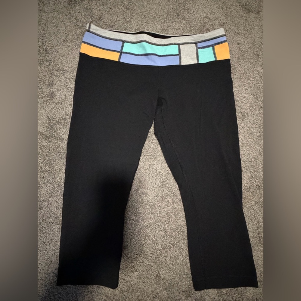 Lululemon Reversible Low Rise Leggings Wunder Under Black 12 Capri - Picture 2 of 4